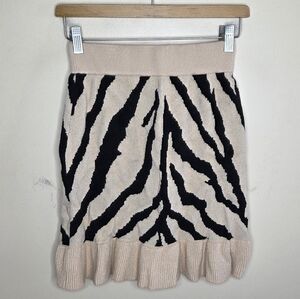 Jen's Pirate Booty for Free People | Beige Black Knit Ruffle Hem Trumpet Skirt